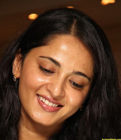 Anushka Shetty Gorgeous Oily Face Close Up Stills Anushka Close