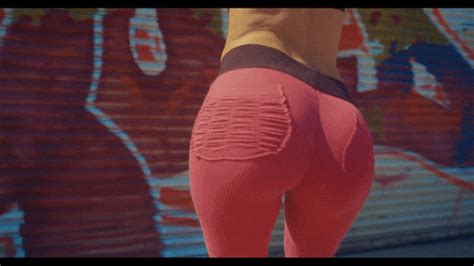 GIF: Lexy Panterra shaking her ass again - Girls In Yoga Pants