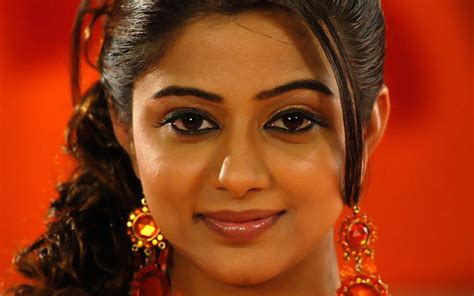 Download Priyamani Close Up 1280 X 800 Wallpapers ... Download Priyamani Close Up 1280 X 800 Wallpapers