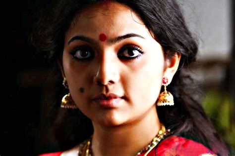 EXTRA RESOLUTION LARGE CLOSEUP PHOTOS OF SOUTH INDIAN ...