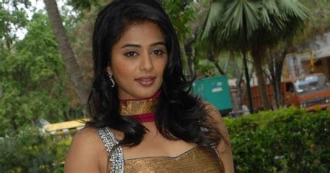 Sexy Actress Gallery: HOT-PRIYAMANI-LATEST-CLOSE UP LOOK ...