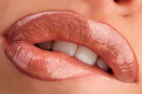 Does Lip Plumper Actually Work?