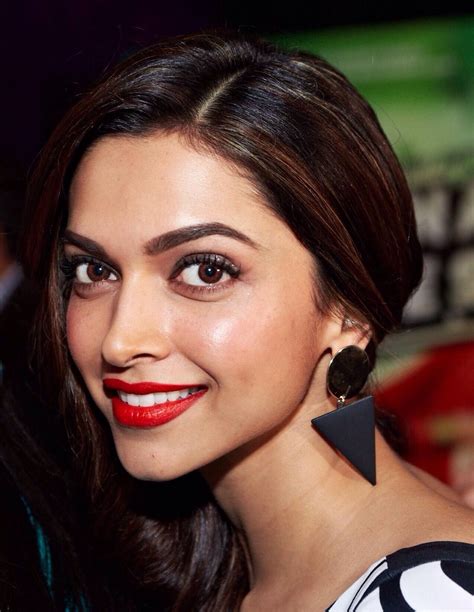 Deepika Padukone www.Î§Î±Î¸Î·ÎºÎµ.gr Î”Î©Î¡Î•Î‘Î Î‘Î“Î“Î•Î›Î™Î•Î£ Î‘Î Î©Î›Î•Î™Î©Î ...