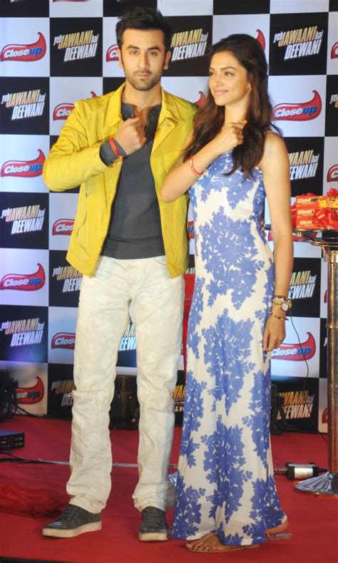 Ranbir Kapoor and Deepika Launches Close Up Dental Care ...