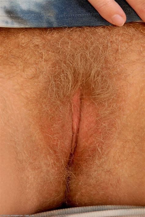 Close up natural blonde hairy pussy - Hairy - Video XXX
