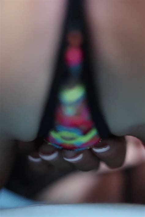 High school babe flashing ass in stocking showing tight ...