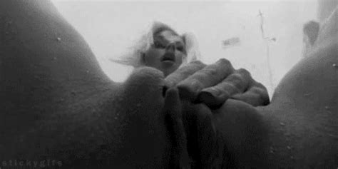 Underwater masturbation gif close up - Porn Gif