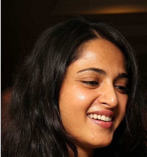 Anushka Shetty Gorgeous Oily Face Close Up Stills