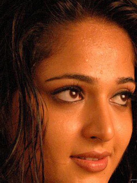 Anushka Shetty Oily Face Rare closeup Stills - Film Actress