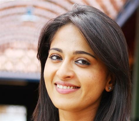 Anushka Shetty Unseen Close UP Face Photos