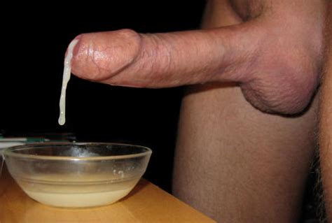 Penis entering vagina Retro fuck picture.
