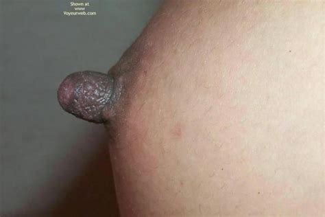 Extreme Nipple Closeup - June, 2005 - Voyeur Web Hall of Fame