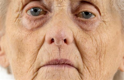 daniel boschung shoots 900 megapixel portraits for face ...